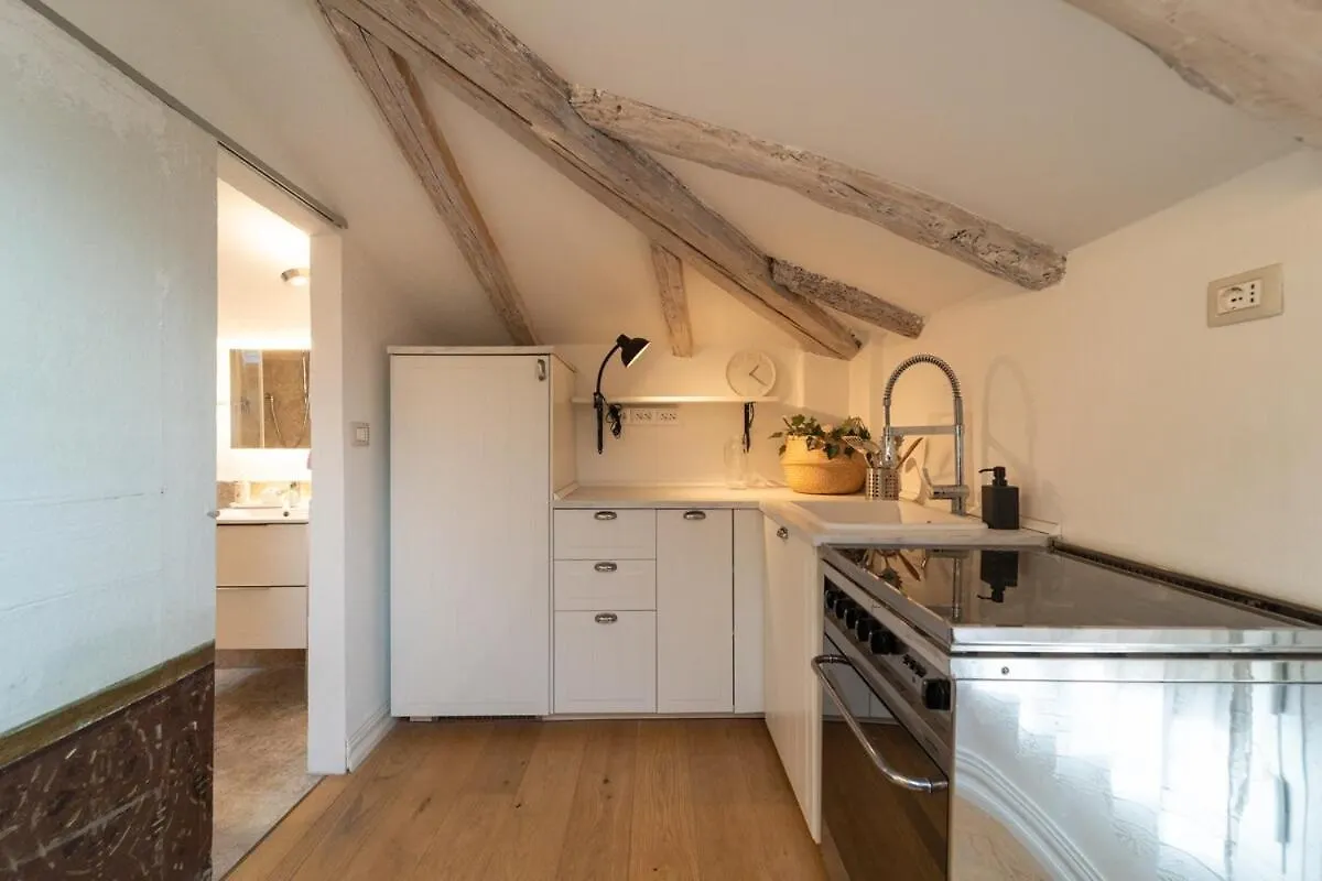 Apartment Homeby, Studio Persichetto Bologna Santa Viola