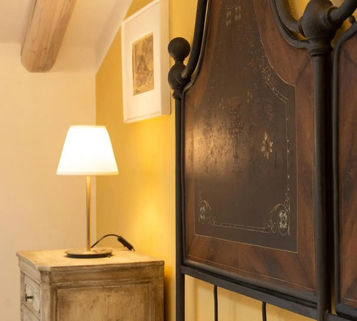 Homeby, Studio Persichetto Bologna Santa Viola Apartment